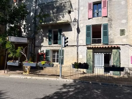 maison de village à rénover – centre de la verdière (83)