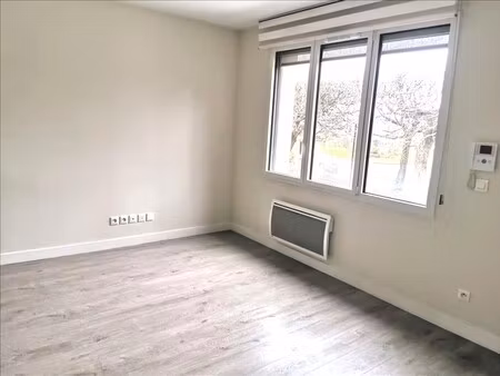 appartement - 1er étage - 34 30 m2 - 2 pièces - non meublé