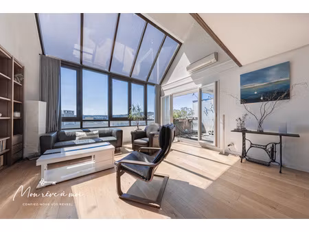 duplex de 107m2 avec terrasse  parkings et cave