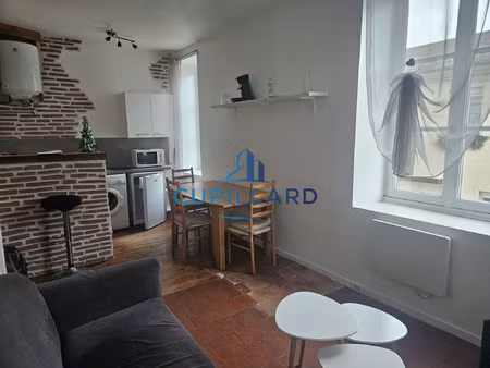 a louer -appartement meublé - centre le coteau
