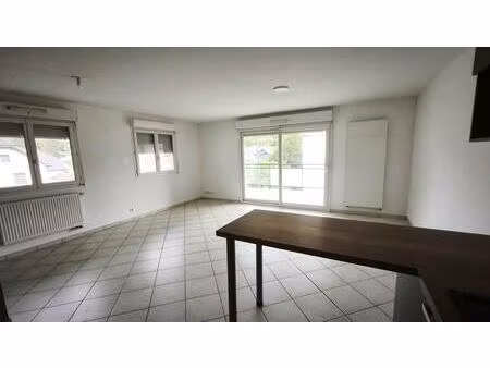 appartement - 2ème étage - 54 m2 - 2 pièces - non meublé