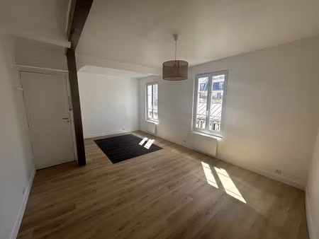 studio non meublé de 27 m2