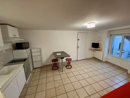 studio meublé en centre ville de sennecey le grand