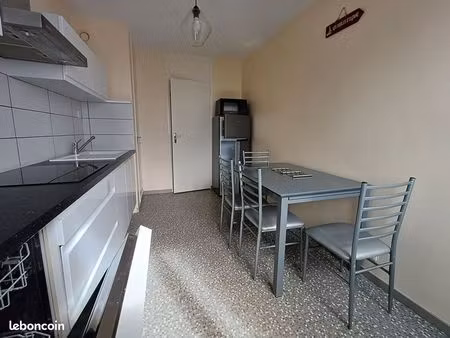 appartement 1 pièce 12 m²