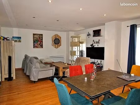 appartement 3 pièces 80 m²
