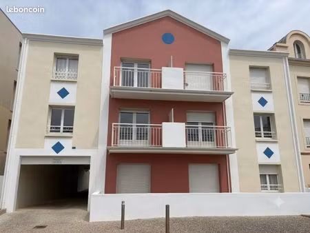 immeuble 14 pièces 304 m²