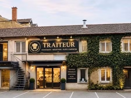 local commercial 215m2 gorge de loup
