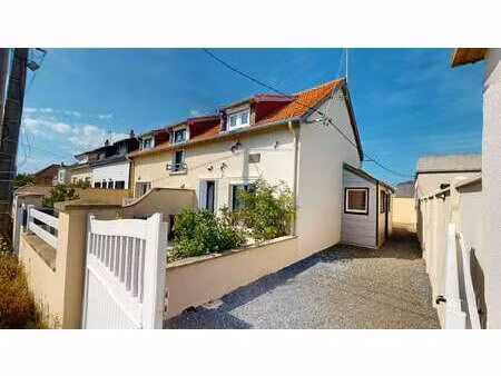 vente immeuble bord de mer à bernières-sur-mer (14990) : à vendre bord de mer / 170m² bern
