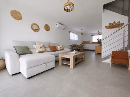 vente maison 11 pièces 232 m² figari (20114)