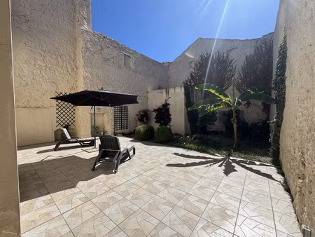 à coursan  bel appartement avec jardin et terrasse