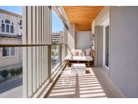 prado/périer - t3 meublé  climatisé avec terrasse et parking