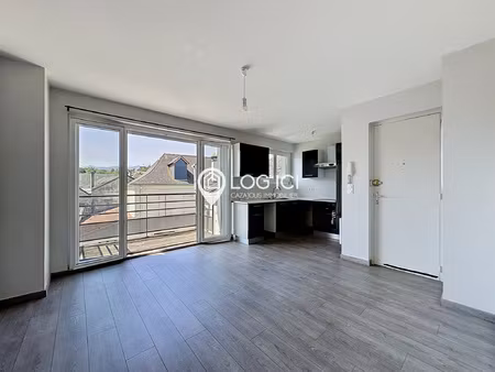 nay - vente appartement t2 rénové avec balcon