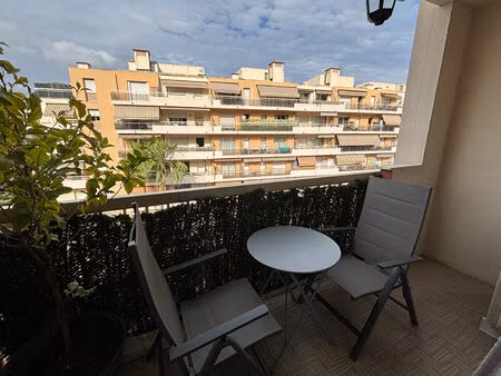 location appartement 3 pièces  53.00m²  nice