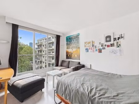 studio bis meublé – calme  lumineux & vue dégagée – paris