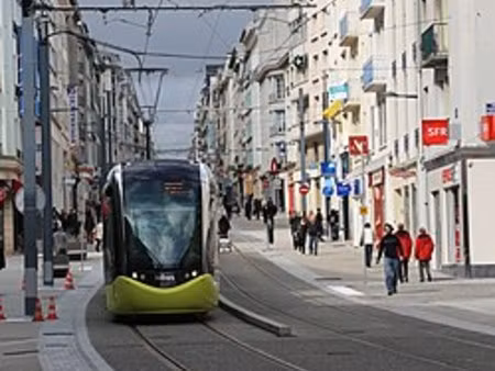 brest  plein centre siam a louer local commercial