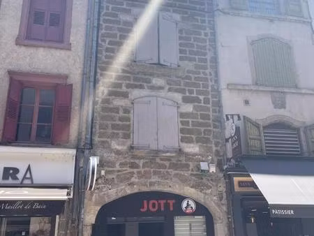 ref 12815 - 16 place de la halle- local commercial