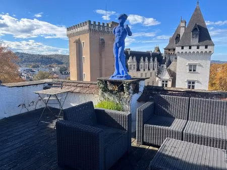 local professionnel / commercial avec terrasse et vue château d