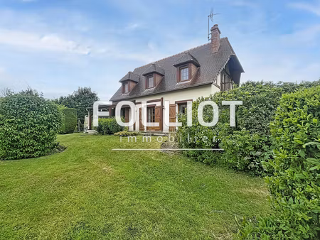 maison familiale avec grand terrain arboré de 1 493 m²