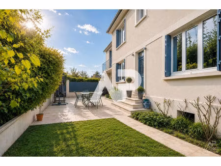 maison rueil malmaison 10 pièce(s) 206 m²