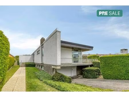 stijlvol huis te koop in veurne