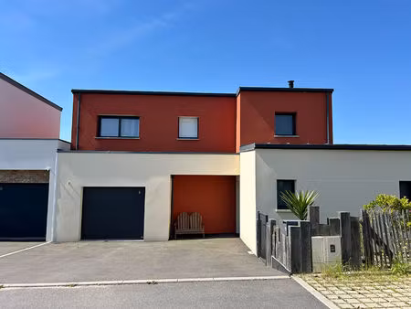 a louer - maison moderne 5 pièces à louer à vignoc  132.60 m²