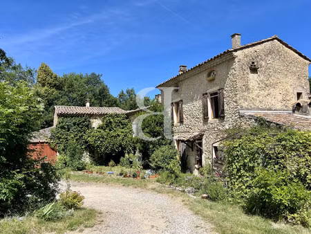 charmante maison en pierre à dieulefit avec 1 8 ha
