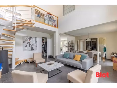 à vendre - belle maison dans le centre ce thorigné-fouillard