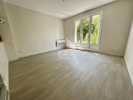 maison tours montjoyeux 5 pièce(s) avec jardin et garage