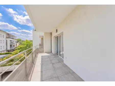 à ville-la-grand (74)  appartement avec 3 pièces en vente