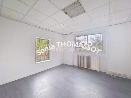 bureau de 80 m² à dijon