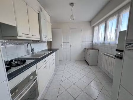 vente appartement 3 pièces à saint-jean-de-la-ruelle (45140) : à vendre 3 pièces / 66m² sa