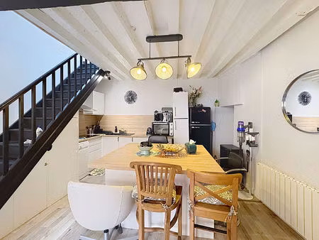 chartres - place billard - bel appartement meublé en duplex