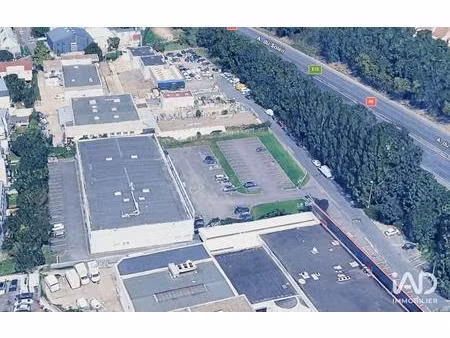 location local d'activités 500 m²