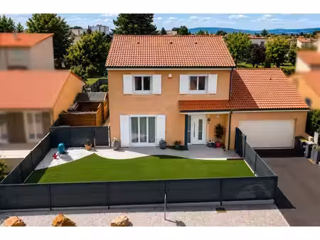 maison familiale 195m² avec véranda et garage