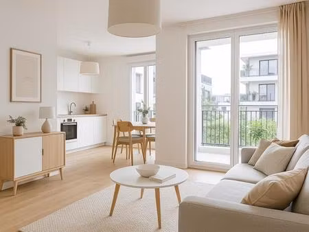 ** idéalement situé ** 3 pièces avec balcon et parking**