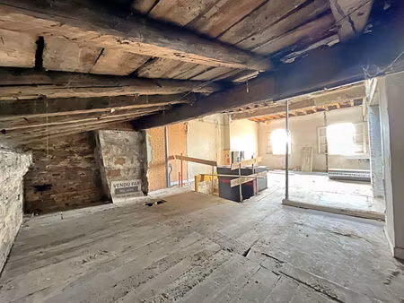 toulouse - saint-sernin - combles à aménager de 104 m² avec ascenseur et terrasse.