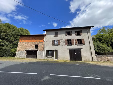 maison à rénover avec terrain attenant.
