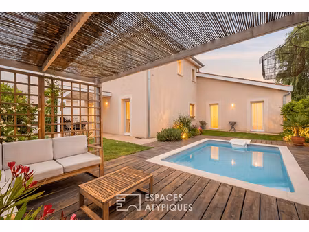 maison récente avec piscine