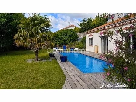 villa d'architecte d'exception – 265 m² – piscine – vue panoramique – chanteranne