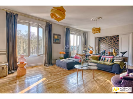 versailles notre-dame boulevard de la reine - appartement 6 pièces 151 m² carrez situé au 