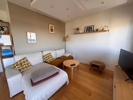 - pau nord - t3 de 72m² meublé avec terrasse