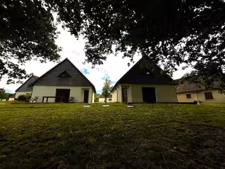 secteur lacapelle-marival: 2 maisons  un prix! copropriété