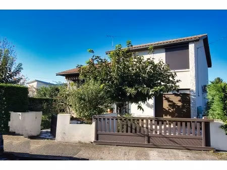 coup de cœur ! maison familiale 108 m² – terrain 842 m² – bureau  garage et dépendances