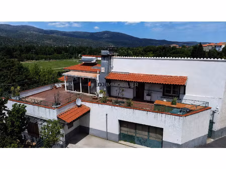 2 grand appartement indépendant + 4 garages