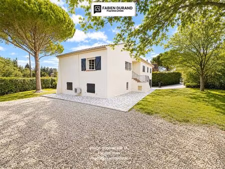 villa composée de 2 grands appartements indépendants
