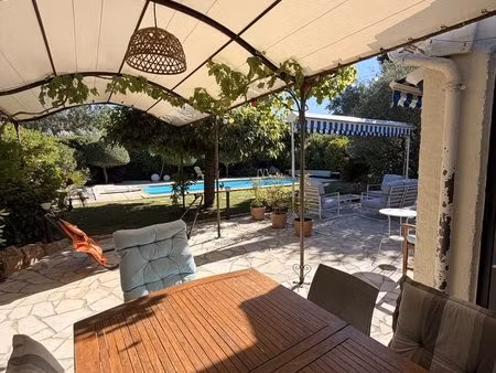 villa de charme avec piscine
