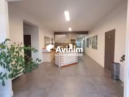 bureau prestigieux de 744 m2 en vente - challes-les-eaux  france