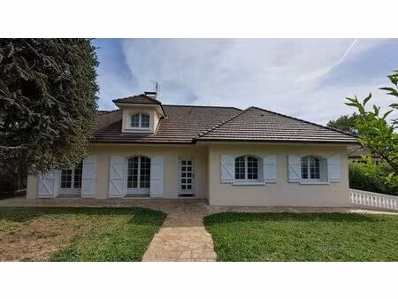 maison de luxe de 8 pièces en vente à francheville  auvergne-rhône-alpes