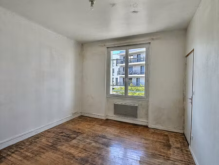 appartement 2 pièces 27 m² à louer clermont-ferrand 63100 ? | era immobilier
