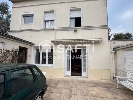 ensemble immobilier comportant 2 maisons
